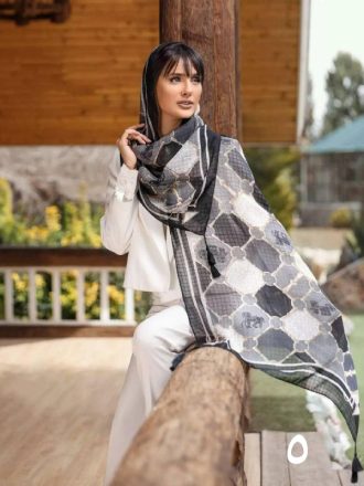 شال-نخی-منگوله-دار