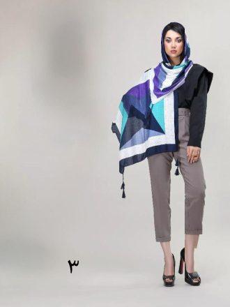 شال نخی منگوله دار طرح مثلثی