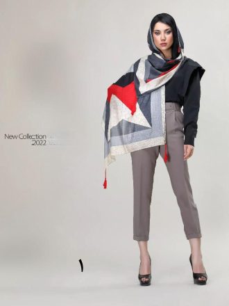 شال نخی منگوله دار طرح مثلثی