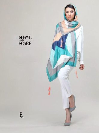 شال نخی منگوله دار طرح مثلثی